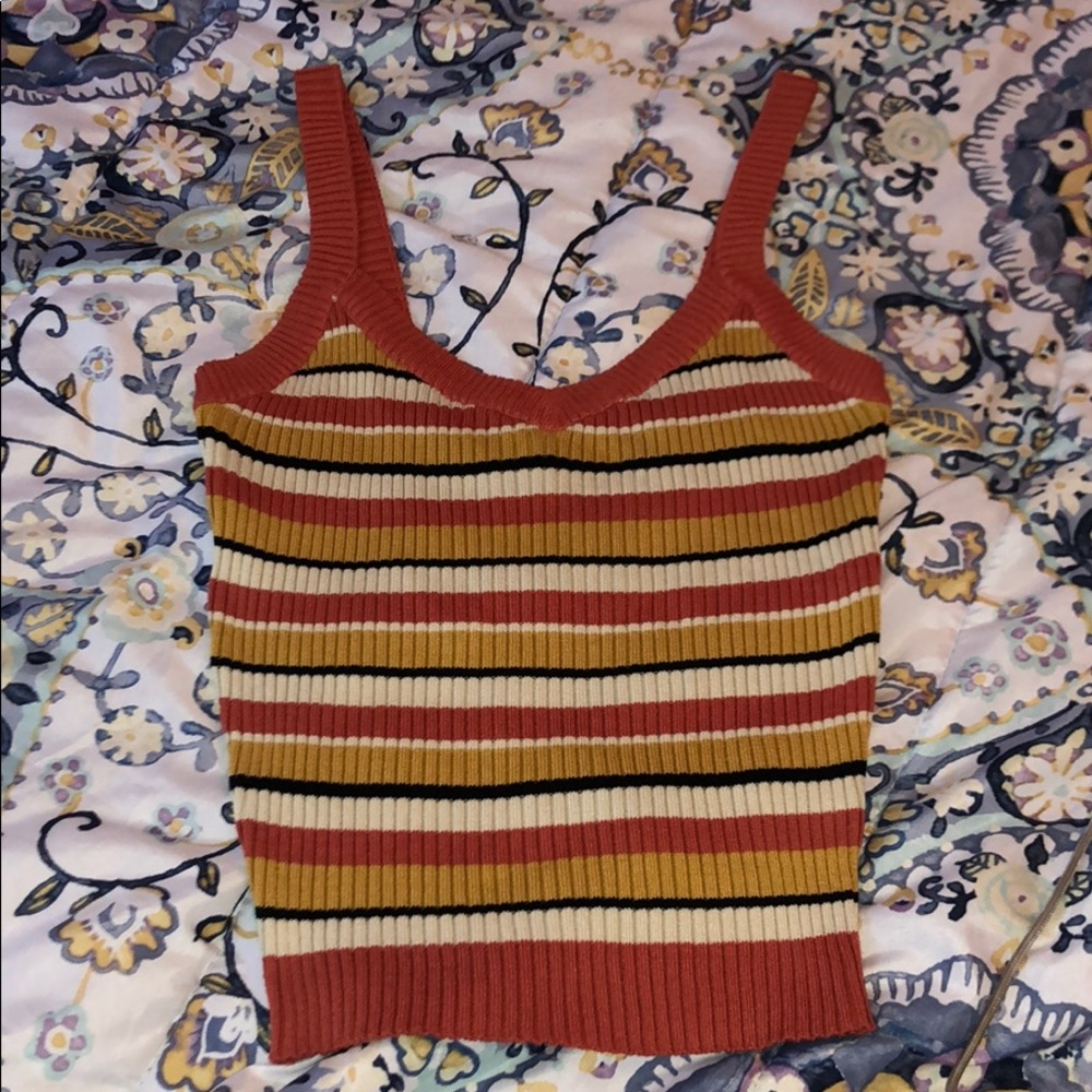 Stretchy tank top.